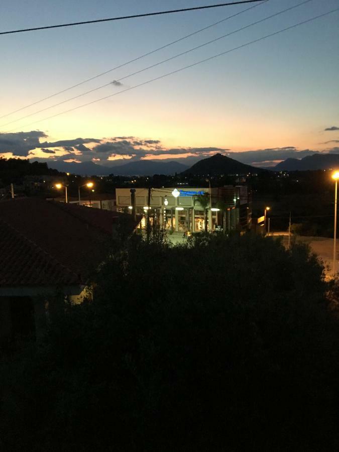 Family Cozy House Nafplio Apartment Екстериор снимка